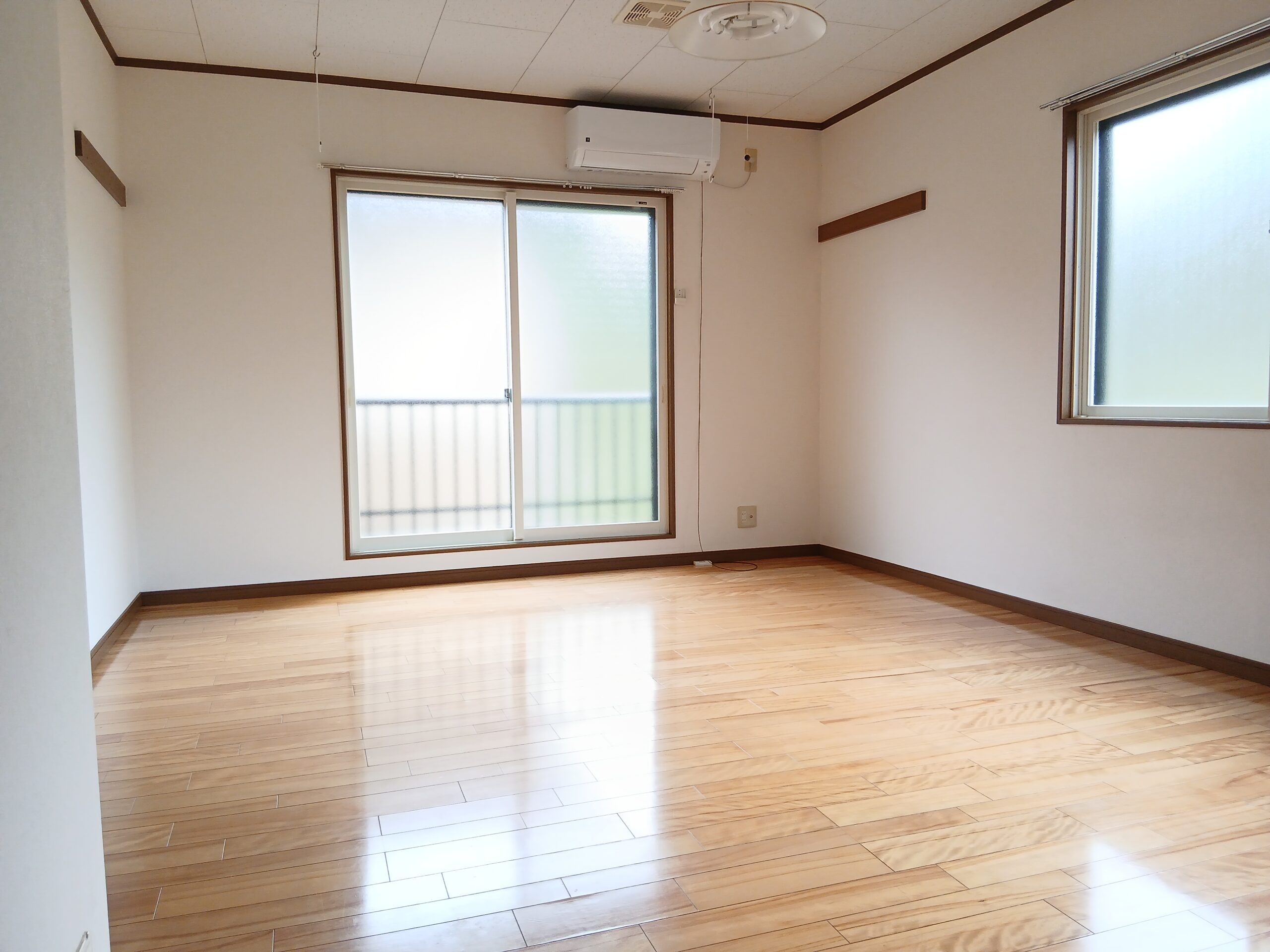 ジュピター山根 102 1K